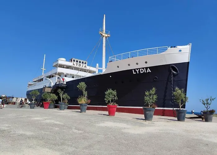 Barcares - A 50 M Dans Village * Le Barcarès